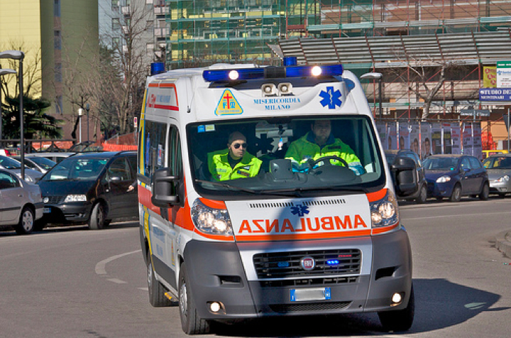 Ambulanza_.jpg (720×476)