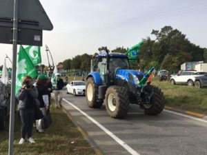 manifestazione-agricoltori-grano-2016-2