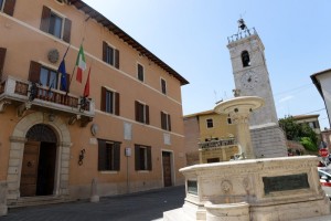 Chiusi piazza comune_800x534